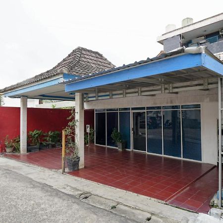 Oyo 2876 Hotel Idayu Palembang Luaran gambar