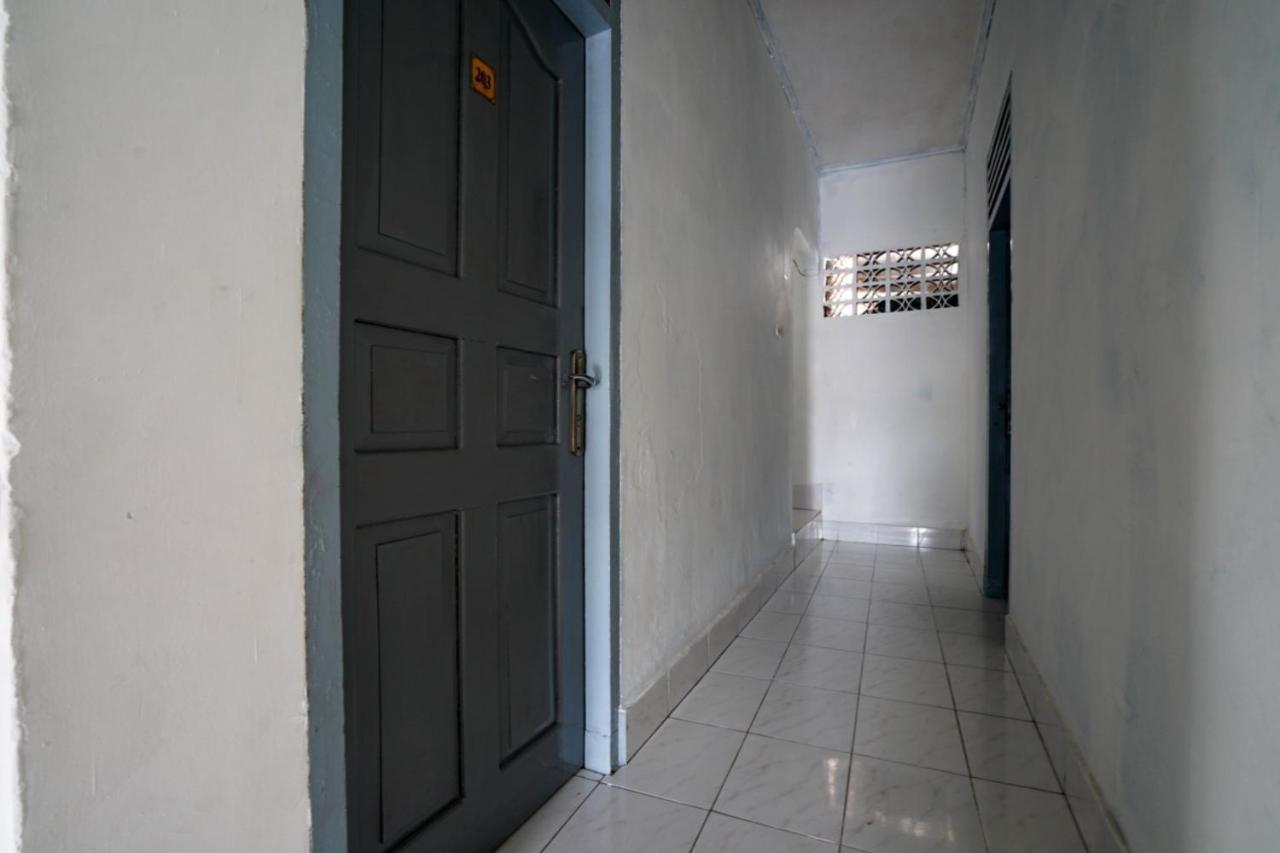 Oyo 2876 Hotel Idayu Palembang Luaran gambar