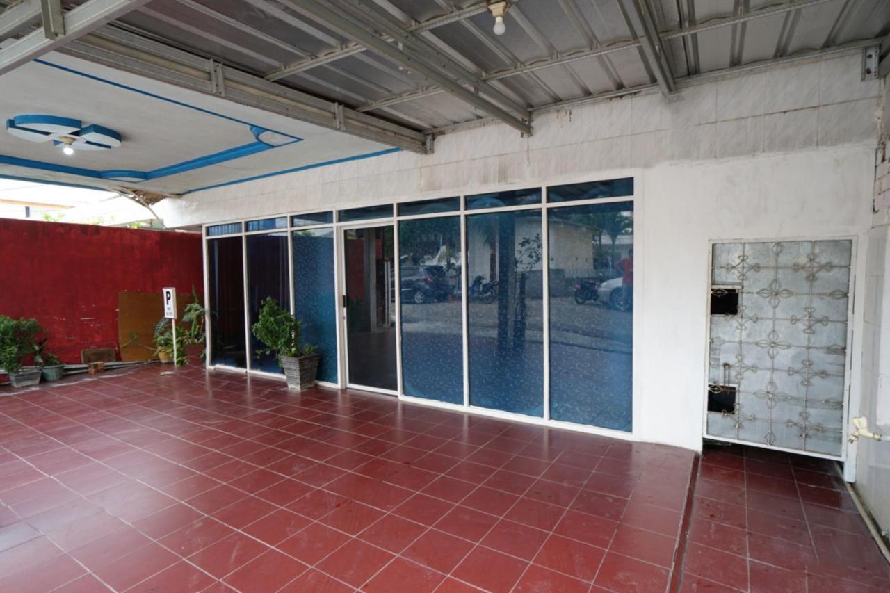 Oyo 2876 Hotel Idayu Palembang Luaran gambar